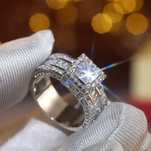Buy silvery fashion ring for women in Pakistan